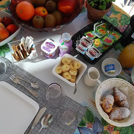 Bed & Breakfast La Dimora 4*