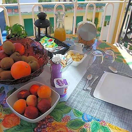 La Dimora Bed & Breakfast 4*